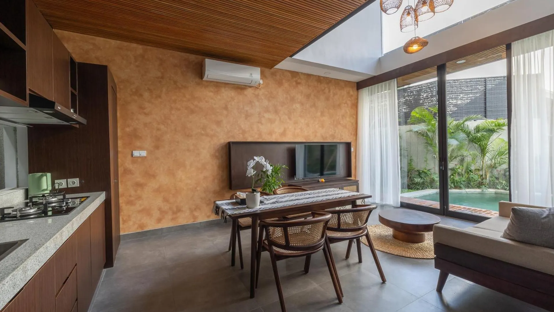 Casaluna Ubud Villas 0*,