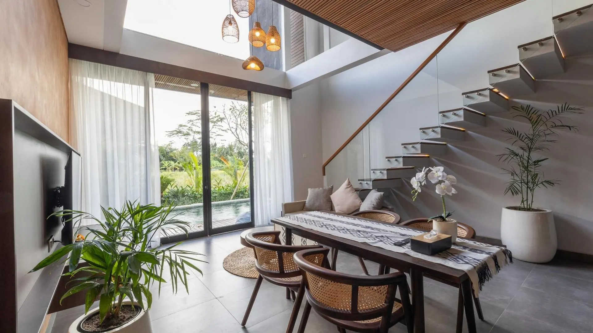 Casaluna Ubud Villas 0*,