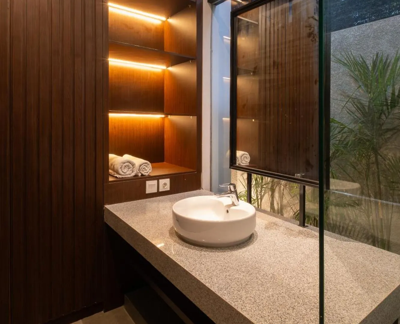 Casaluna Ubud Villas 0*,