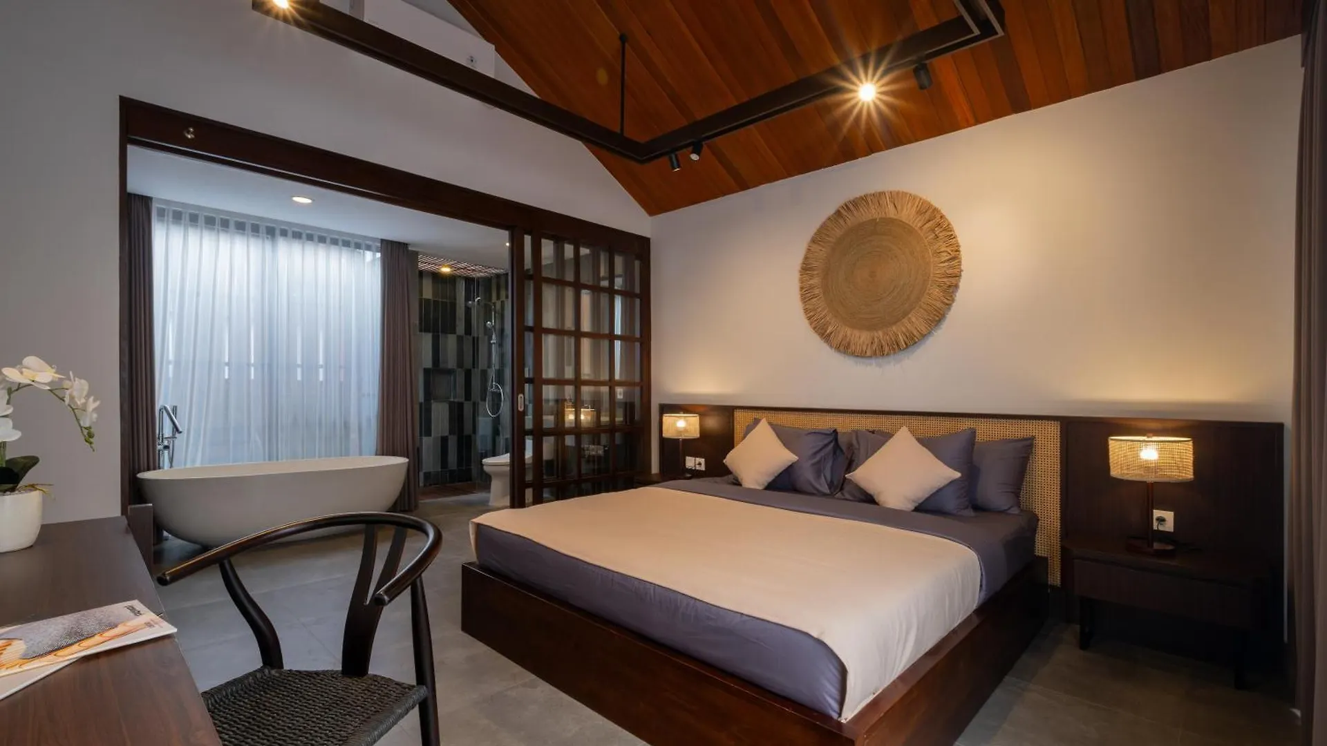 Casaluna Ubud Villas 0*,