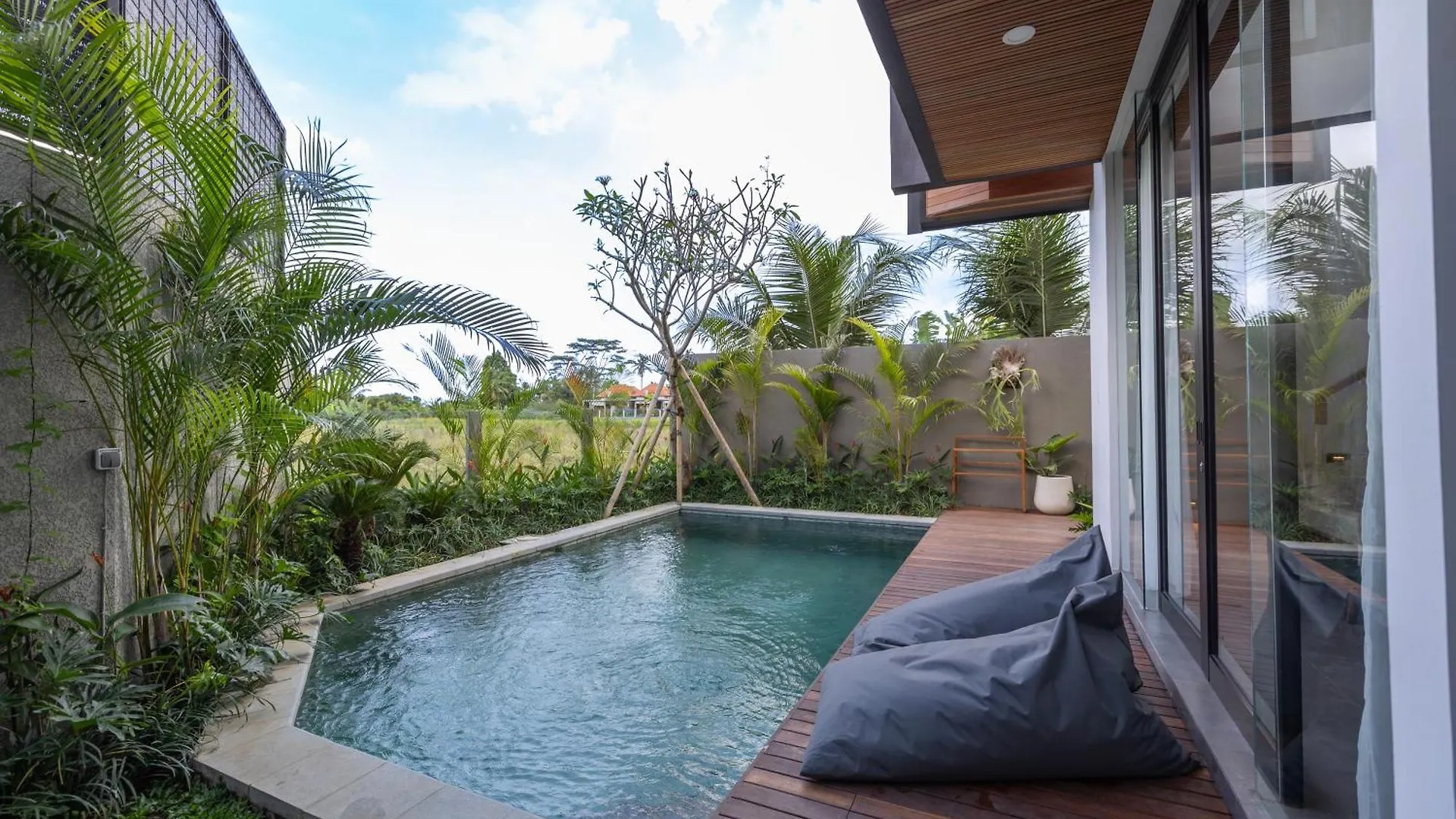 Casaluna Ubud Villas Indonesia
